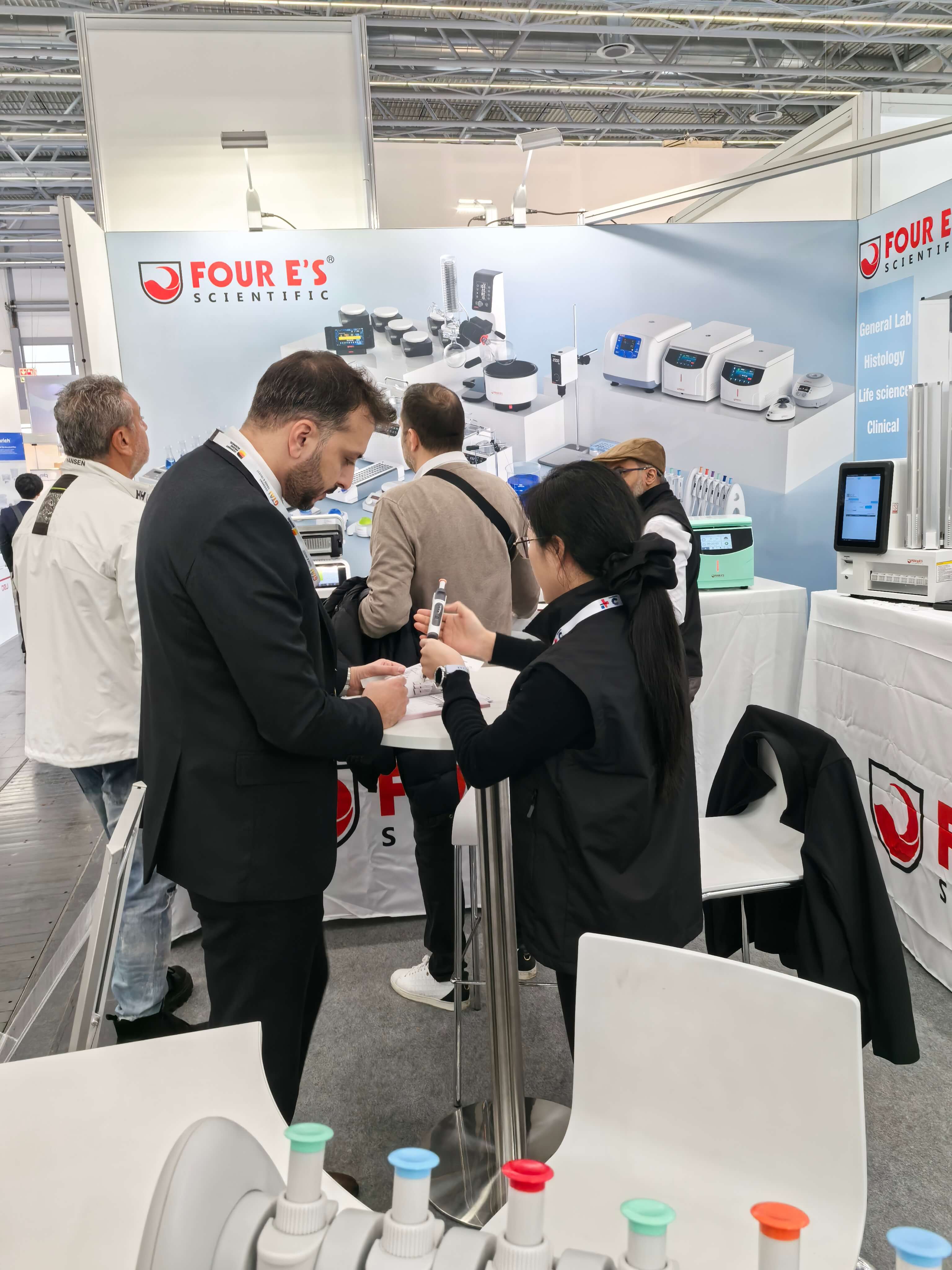 MEDICA 2025-Four E’s Scientifi