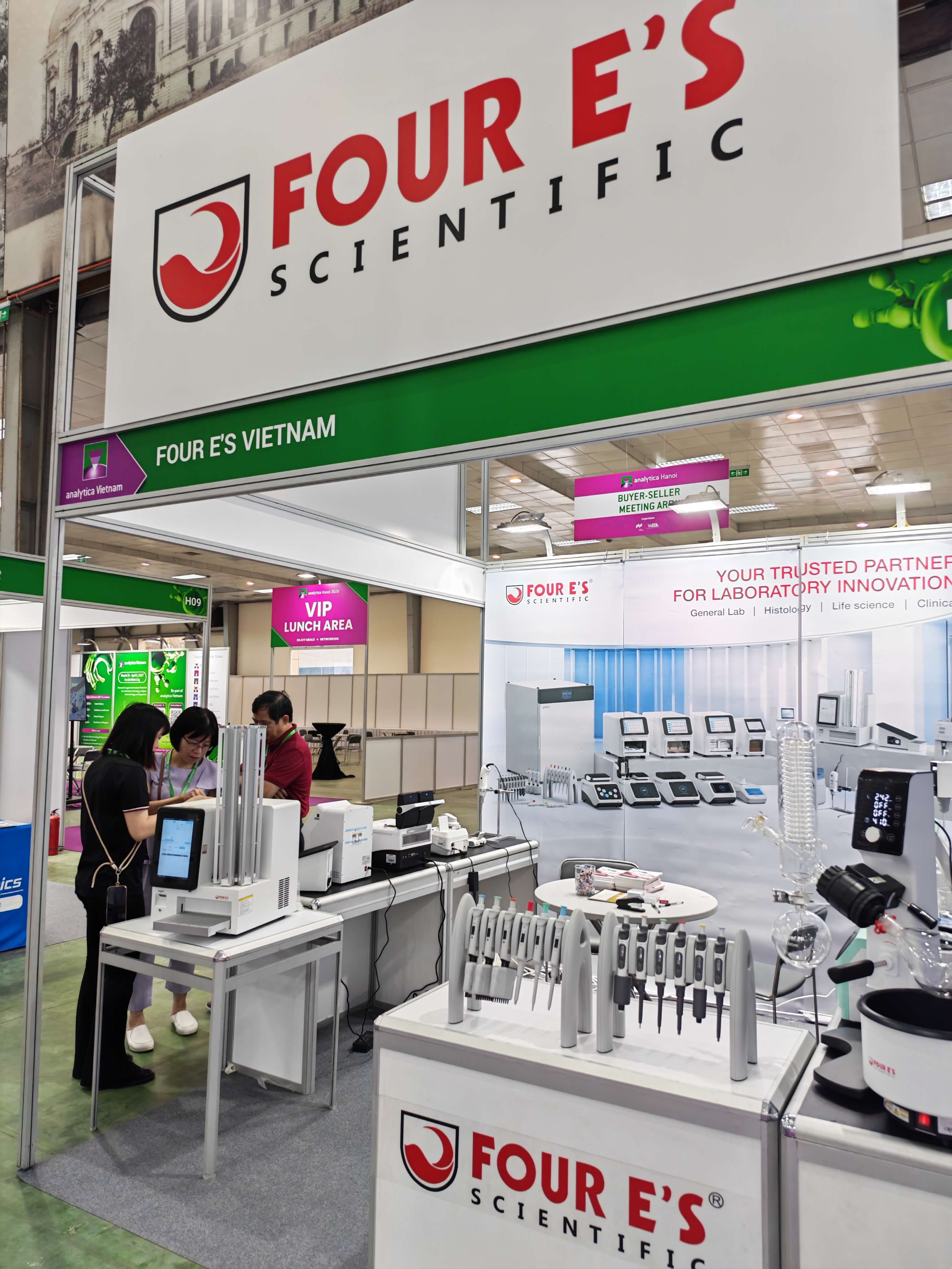 Four E's Scientific at analytica Hanoi 2026_3.jpg